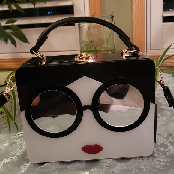 Fashion sling , crossbody or shoulder bag - Picture 8 of 16